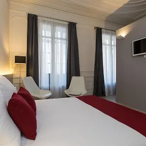 https://izara-plaza-catalunya.topbarcelonahotels.com