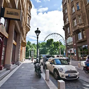 Sasone 3* Budapeste